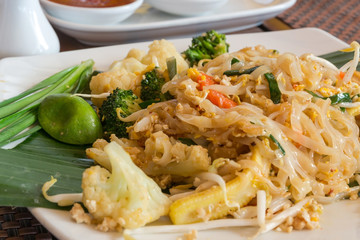 fired thin noodles with soy sauce