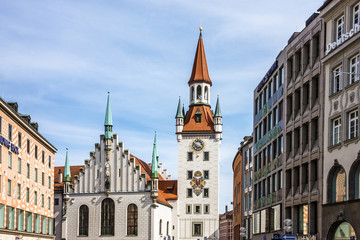 Fototapeta na wymiar town tower and church, Marienplatz, Munich, Germany