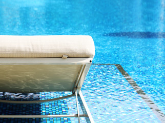chair side swimming pool