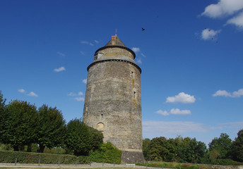 Fototapeta na wymiar Une tour du château