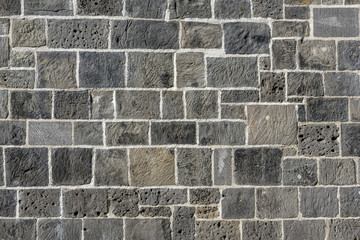 Mauer aus Naturstein