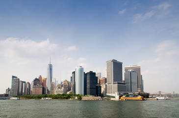 Manhattan Skyline view with Staten Island Ferry Whitehall Termin