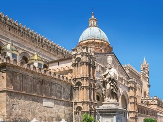 Fototapeta na wymiar Palermo Cathedral (Metropolitan Cathedral of the Assumption of Virgin Mary) in Palermo, Sicily, Italy. Architectural complex built in Norman, Moorish, Gothic, Baroque and Neoclassical style.