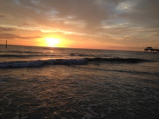 Naklejka premium Clearwater Beach Sunset Pier