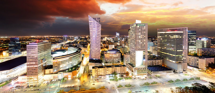 Fototapeta Sunset panorama of Warsaw, capital of Poland, Europe