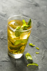 Ice apple tea with mint