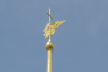 Fototapeta na wymiar Angel of Peter and Paul Cathedral in Saint-Petersburg