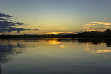 アマゾン川の夕景