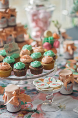 Delicious cupcakes on the nice crystal tray