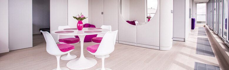 Dining room arrangement