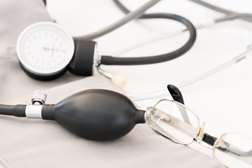 Details of a sphygmomanometer