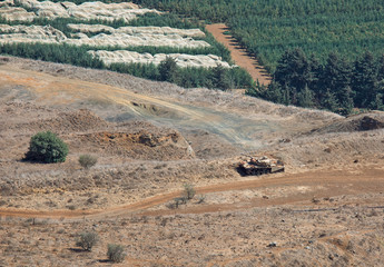 tank on the Syrian-Israeli border