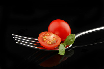 Tomatoes and basil © Richard Griffin