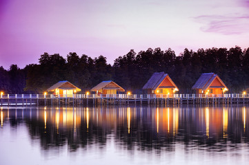 Obraz premium Bungalow near pond : Asia style.