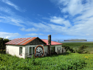 Abandoned Icelandic home with spray painted graffiti