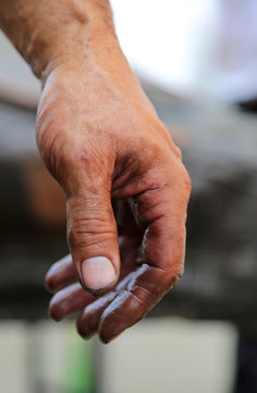 mano trabajador herrero forjador U84A3531-f16