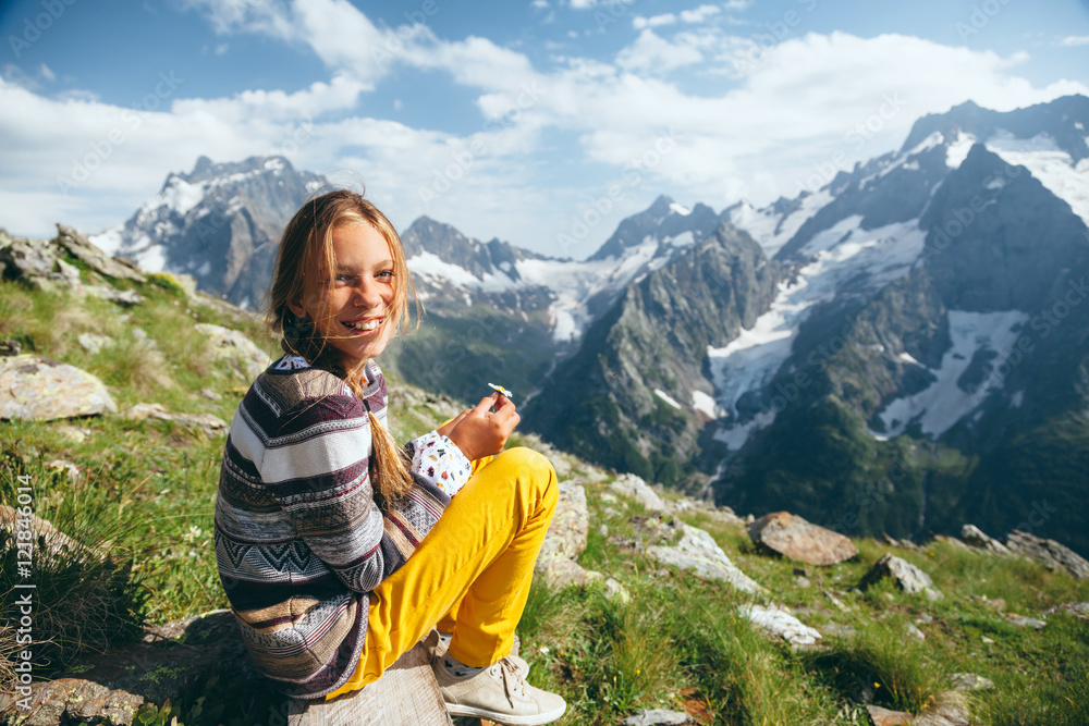 Wall mural child hiker, alpine view