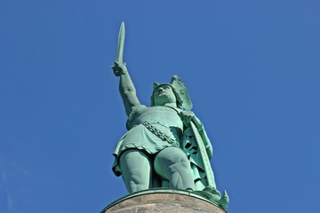 Das Hermannsdenkmal im Teutoburger Wald
