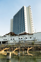 Retaining wall structure near building : Engineering structures