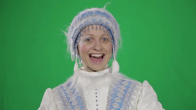 Снегурочка поздравляет с Новым годом и Рождеством. Зеленый экран, хромакей