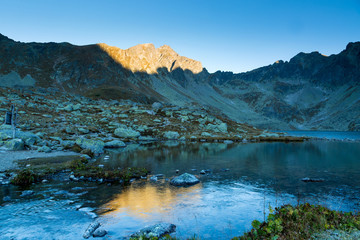 Obraz premium Hincovo beautiful pond in the Tatras Slovak. Trail to Koprovy St