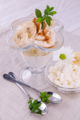 Cottage cheese mousse with banana