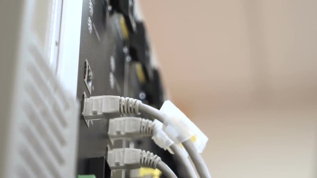 Disconnect computer cable