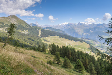Naklejka premium Cervino/Matterhorn south face seen from the Becca D'Aver from Torgnon in the Aosta Valley