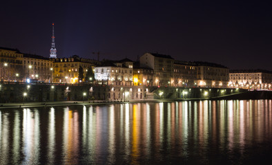 Fototapeta na wymiar Torino by night