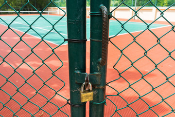 tennis court closed