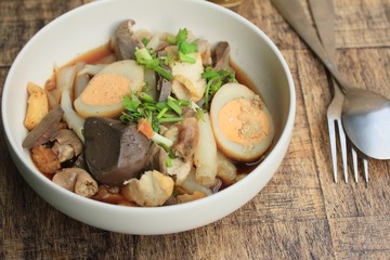 roll noodle chinese food