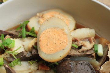 roll noodle chinese food