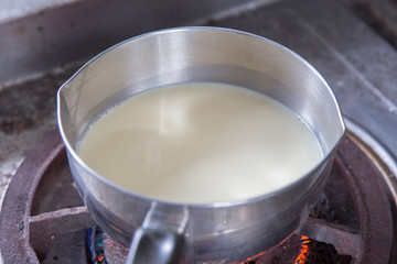 Boling milk