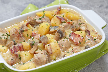 Potato stew with pork and mushrooms