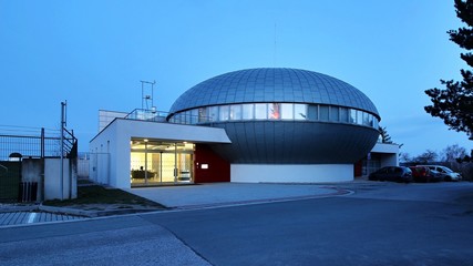 Obraz premium Observatory and Planetarium
