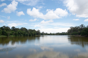 Obraz na płótnie Canvas landscape lake