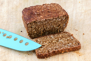 frisch gebackenes gerstenbrot