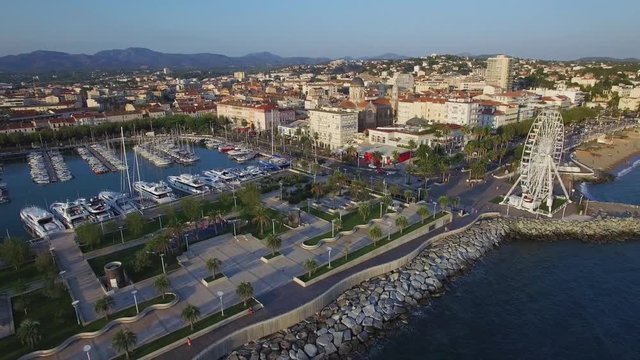 France, Var, Saint Raphael, old port, Quai Albert 1er (aerial view), 4K, UHD (3840X2160)