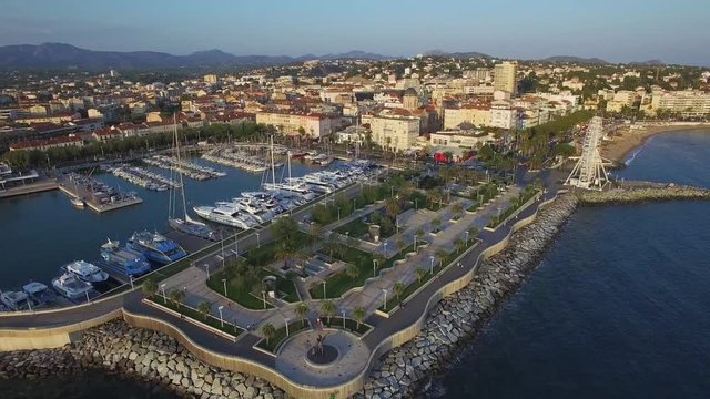 France, Var, Saint Raphael, old port, Quai Albert 1er (aerial view), 4K, UHD (3840X2160)