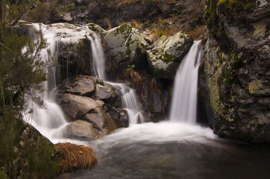 chorros de agua en otoño en el norte de Cáceres en el valle del Ambroz