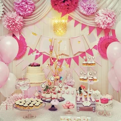 Rolgordijnen Sweet holiday buffet with cupcakes and meringues © lena_serditova