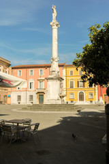 Italien, Toscana, Versilia, Massa, Massa-Carrara, Palazzo Cybo, Dogenpalast, Gallerie, Innenhof, Historische Geb&auml;ude, Kultur, Statuen, Herbstreisen, Kulturreisen, Rviera, Mittelmeer