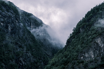 Berg Wolken Natur Norwegen Landschaft Mystisch