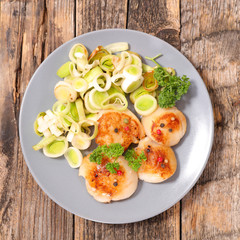 fried scallop and leek