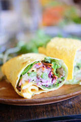 egg roll wrap insert vegetable salad