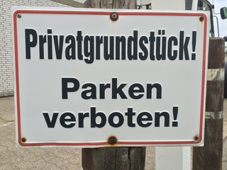 Privatgründstück parken verboten Schild