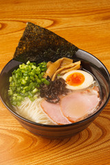 豚骨ラーメン