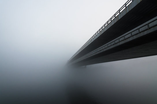 Fototapeta bridge in fog