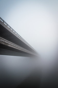 Fototapeta bridge in fog