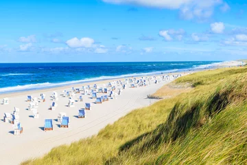Crédence de cuisine en verre imprimé Mer du Nord, Pays-Bas Vue sur la belle plage et les dunes de sable du village de Kampen, île de Sylt, Allemagne